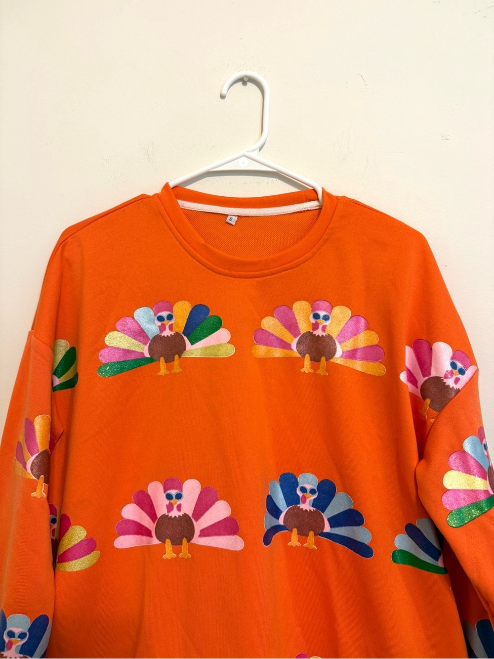 2/$30 Thanksgiving Turkey Graphic Sweatshirt Size Small Orange Glitter Pullover - Picture 3 of 7